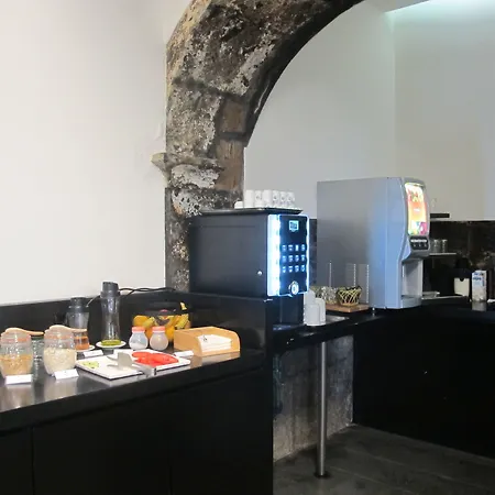 Azores Youth - Sao Miguel Hostel *