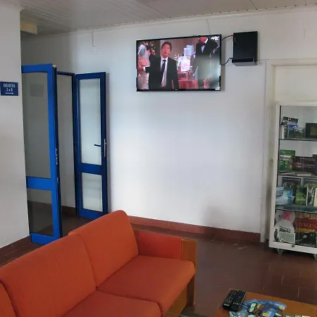 Azores Youth - Sao Miguel Hostel *