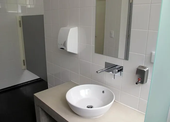 Azores Youth - Sao Miguel Hostel *