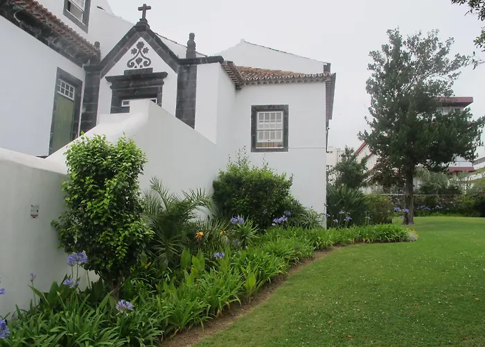 Azores Youth - Sao Miguel Hostel *