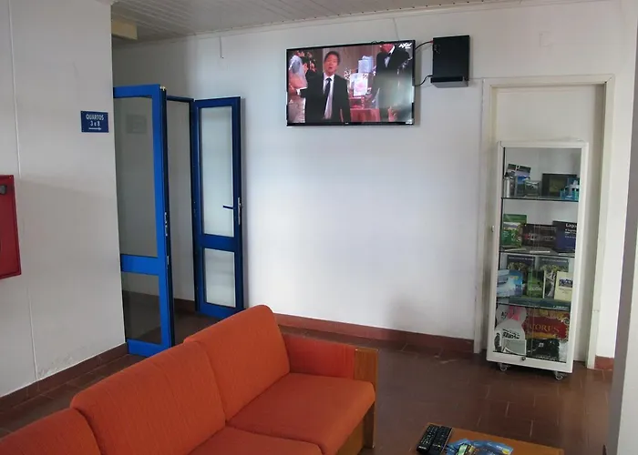 Azores Youth - Sao Miguel Hostel *